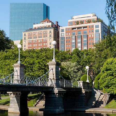 The Newbury Boston Hotel Luaran gambar The Charles River Esplanade