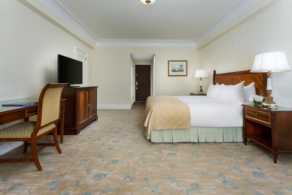 The Newbury Boston Hotel Luaran gambar A room at the Waldorf Astoria New York